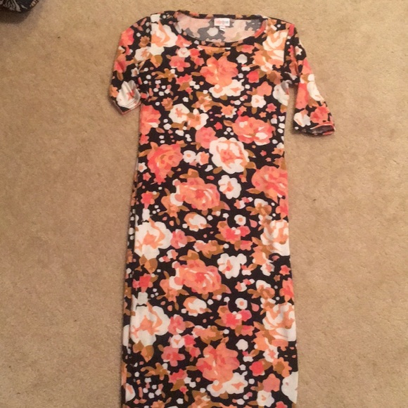 LuLaRoe Dresses & Skirts - XXS Floral Julia Dress